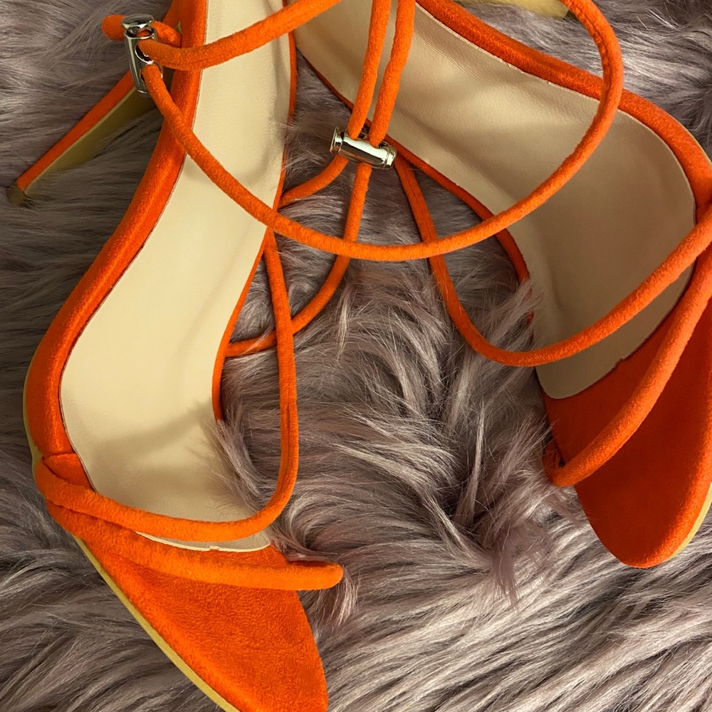 Heels - Picture 8 of 8